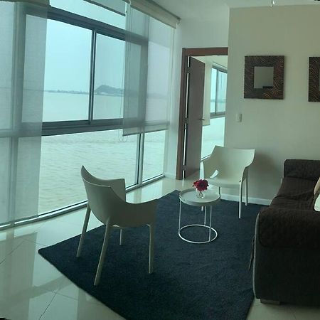 Apartamento Vista Al Rio Puerto Santana Riverfront 1 Guayaquil Zewnętrze zdjęcie